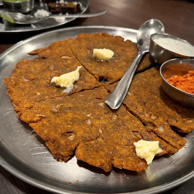 ターリーピット(Thalipeeth)