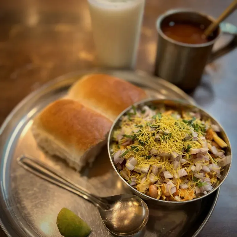 カタキール・ミサル(Katakirrr Misal)の写真